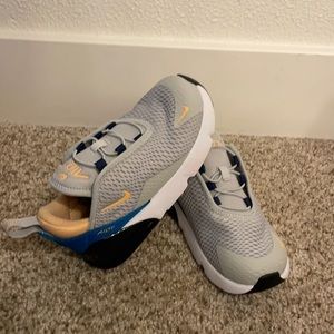 Nike 270 toddler 10c